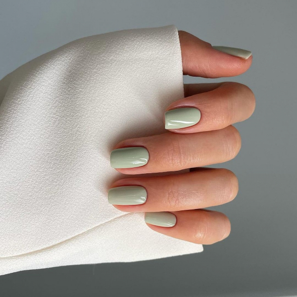 Milky Mint Nails Are Summer’s Most Subtly Elegant Manicure